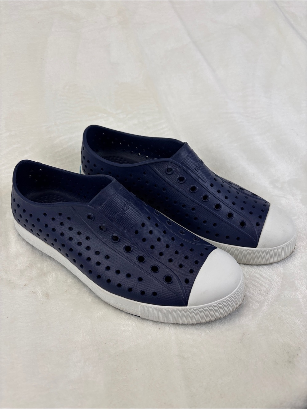NATIVE Jefferson Navy Slip-On Outdoor Shoes Size J6